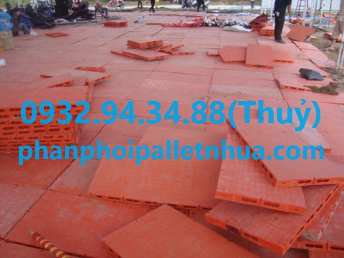 bán pallet nhựa tại Long An, liện hệ 0932943488