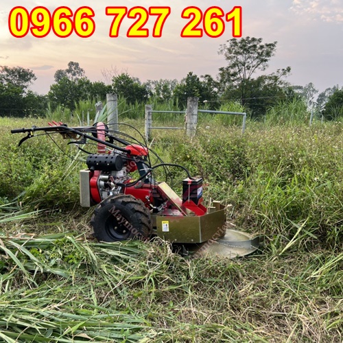 Máy cát cỏ mâm xoay đẩy tay tự hành Kawasaki BM91 tại Ba Vì