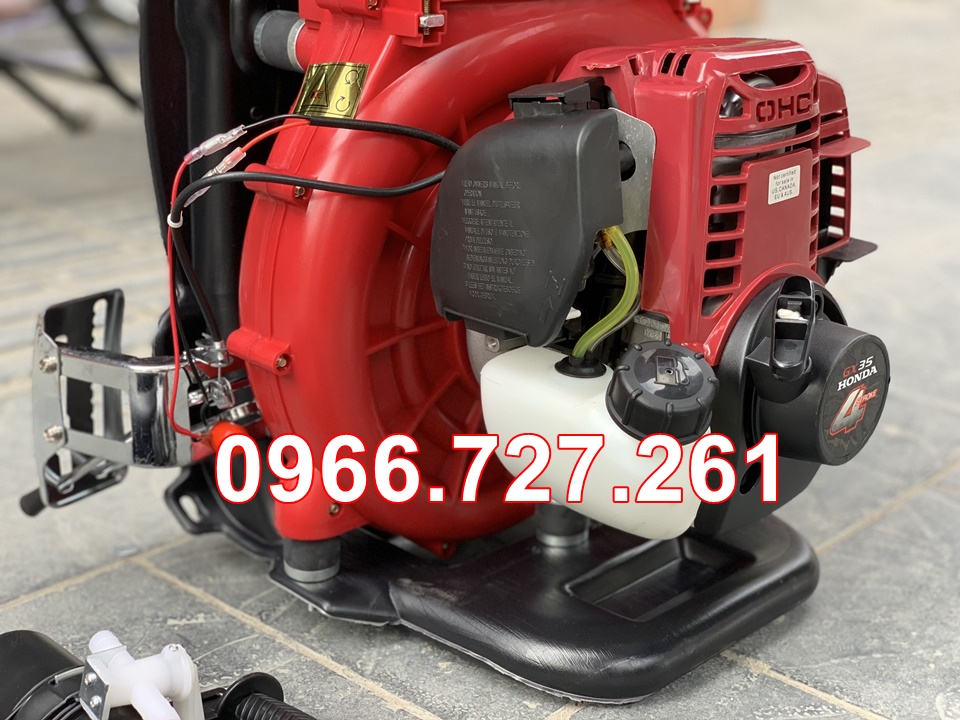 Máy phun thuốc, xạ phân, xạ lúa Z-kubota 4 thì