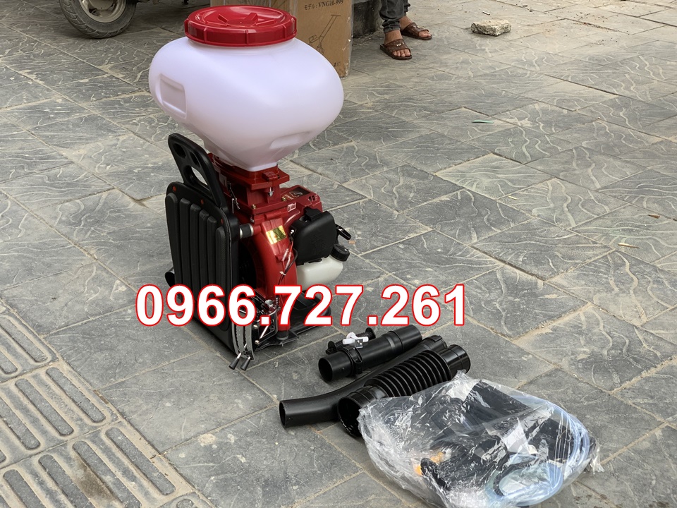 Máy phun thuốc, xạ phân, xạ lúa Z-kubota 4 thì