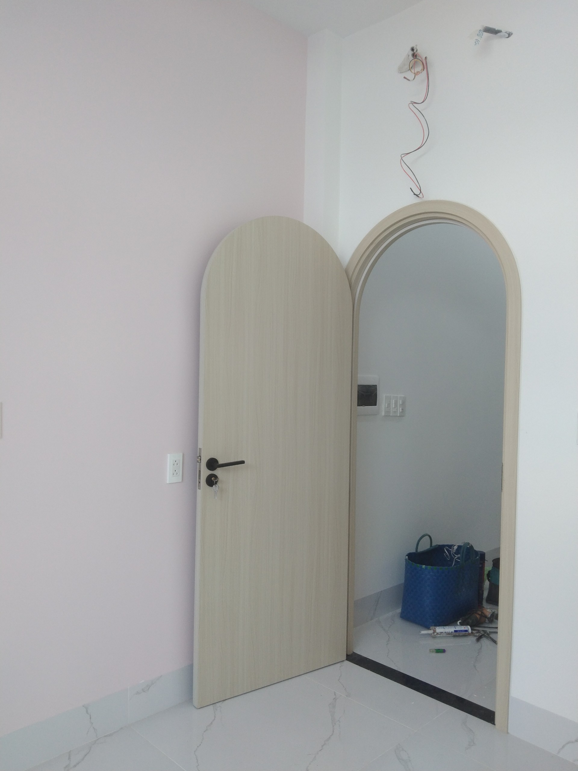 Cửa vòm nhựa composite tại Đà Nẵng - Cửa vòm cong hiện đại