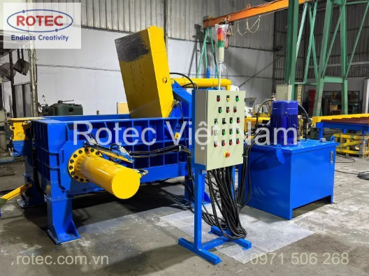 Tuyển thợ phụ cơ khí