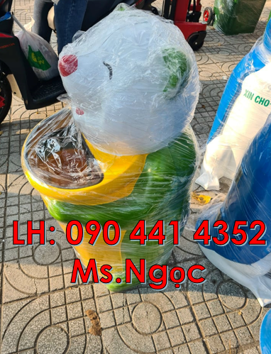 Bán thùng rác cá chép màu đỏ, vàng, nhận sx thùng rác con vật Q10