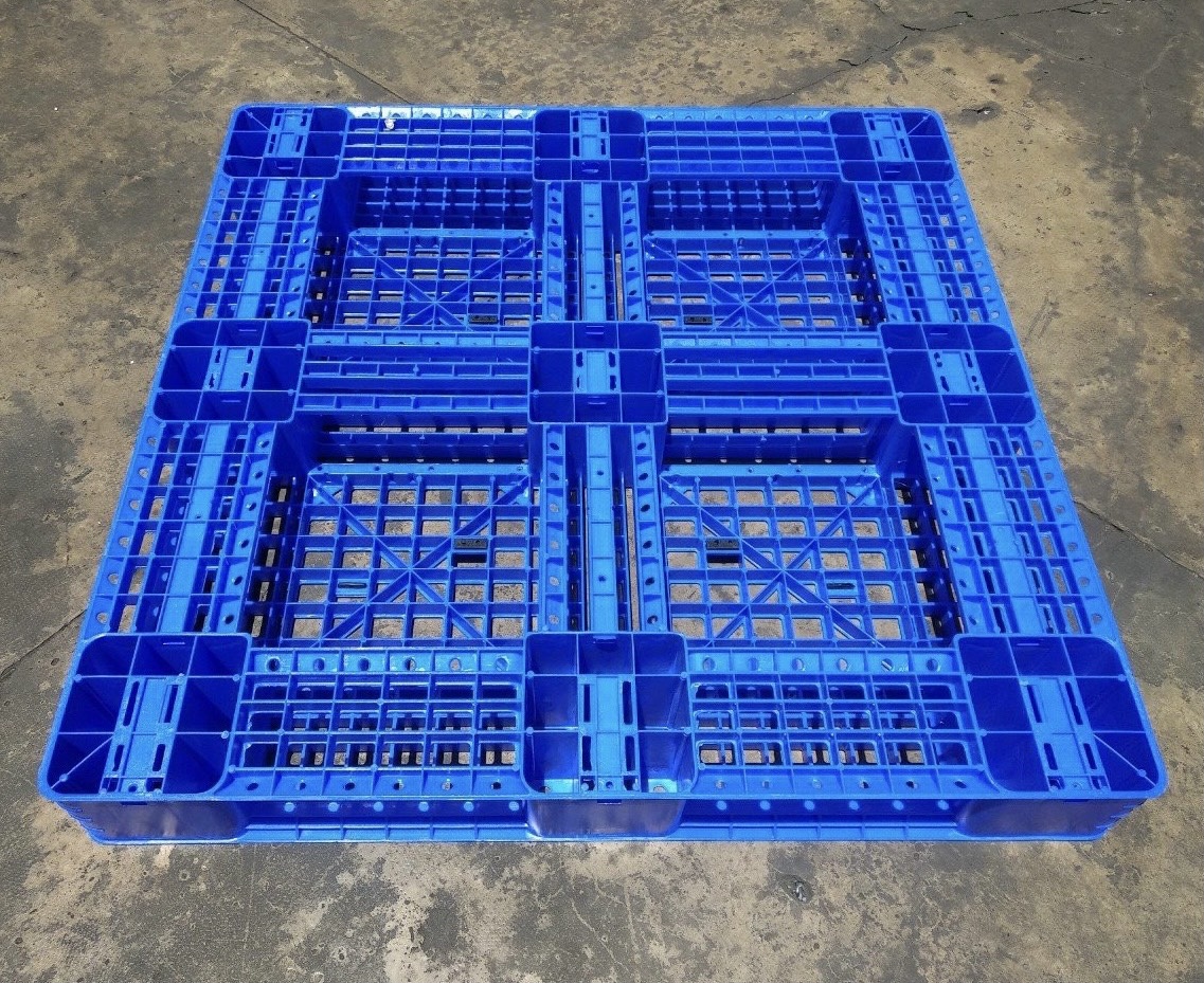 pallet nhựa cũ mua ở đâu? liên hệ 0932943488