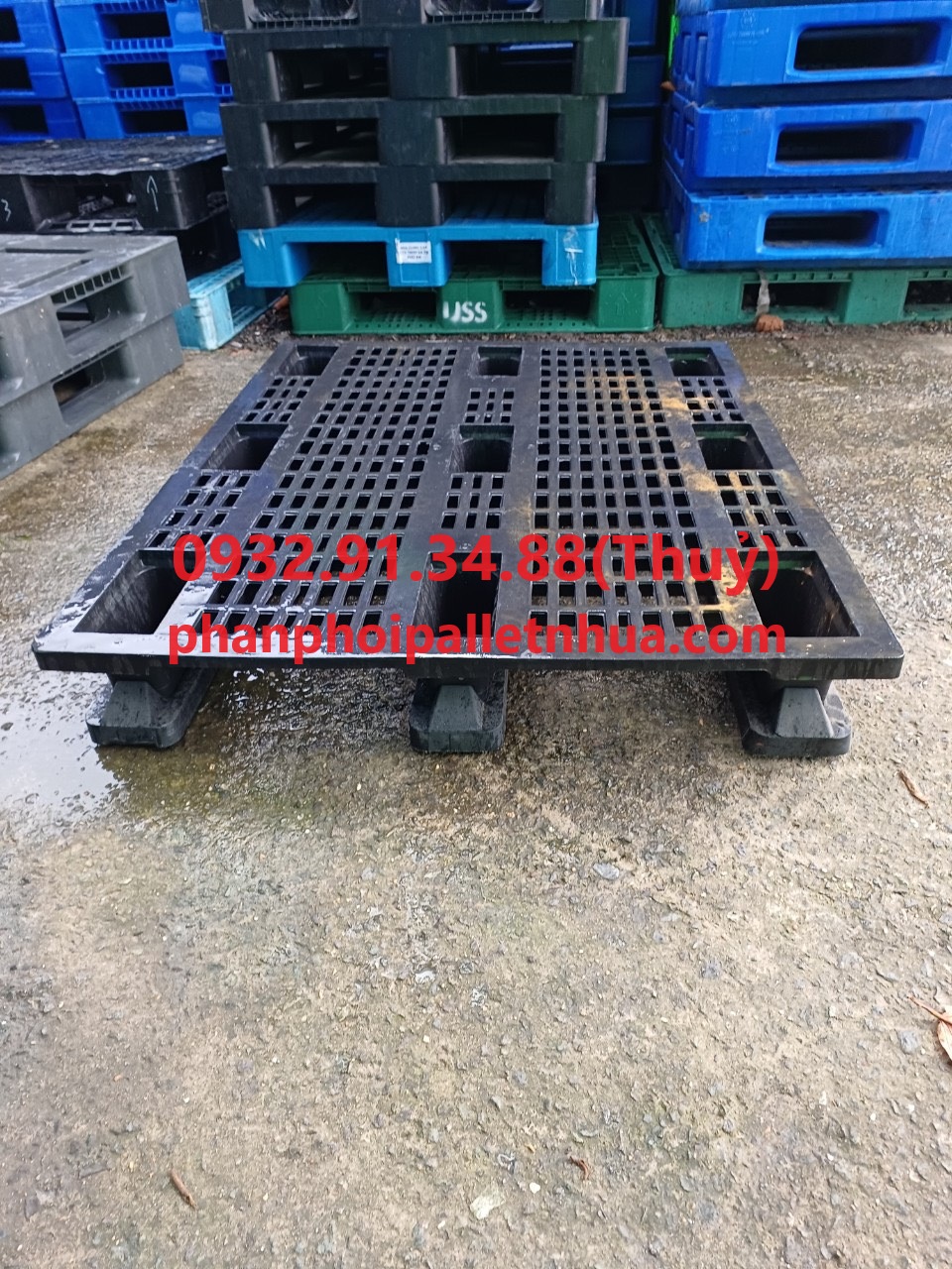 vật liệu pallet nhựa cũ dùng trong xây dựng