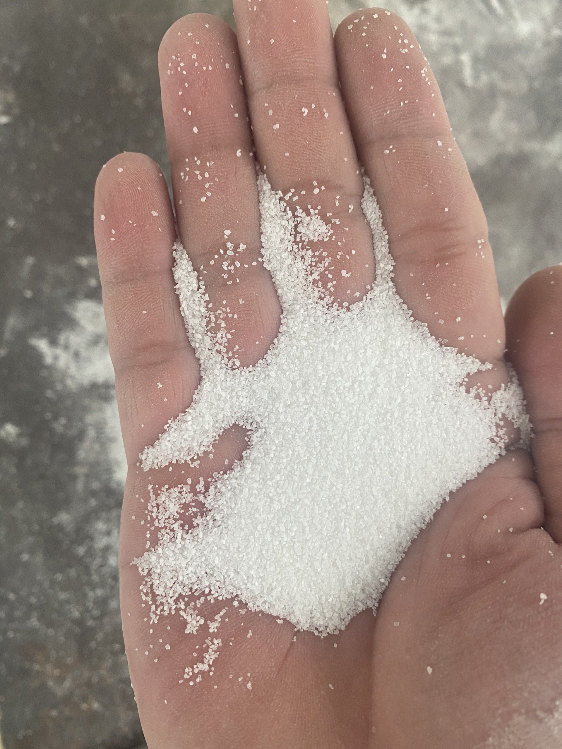 Sản xuất đá hạt trắng 60 mesh, 80 mesh... các kích thước