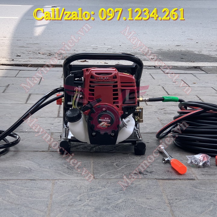 Máy phun thuốc xách tay chạy xăng Turbo TB140 giá tốt