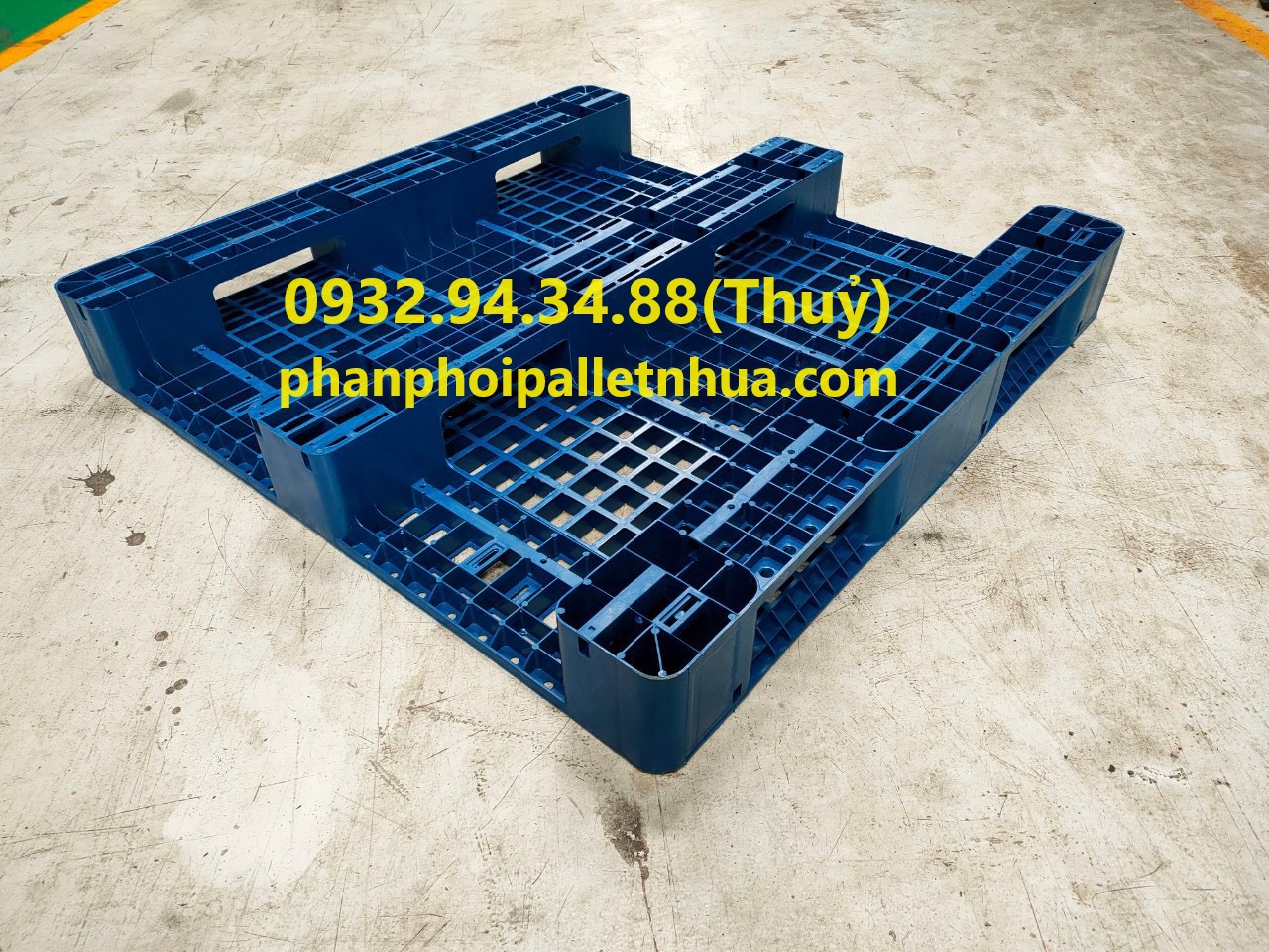 pallet nhựa đã sử dụng giá rẻ, liên hệ 0932943488