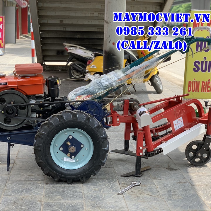 Giàn nhổ lạc, thu hoạch lạc gắn máy cày Turbo TBL2400