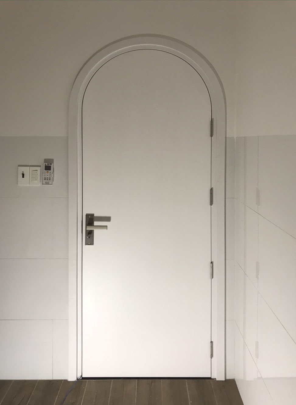 Cửa vòm nhựa composite tại Vĩnh Long - Báo giá chi tiết