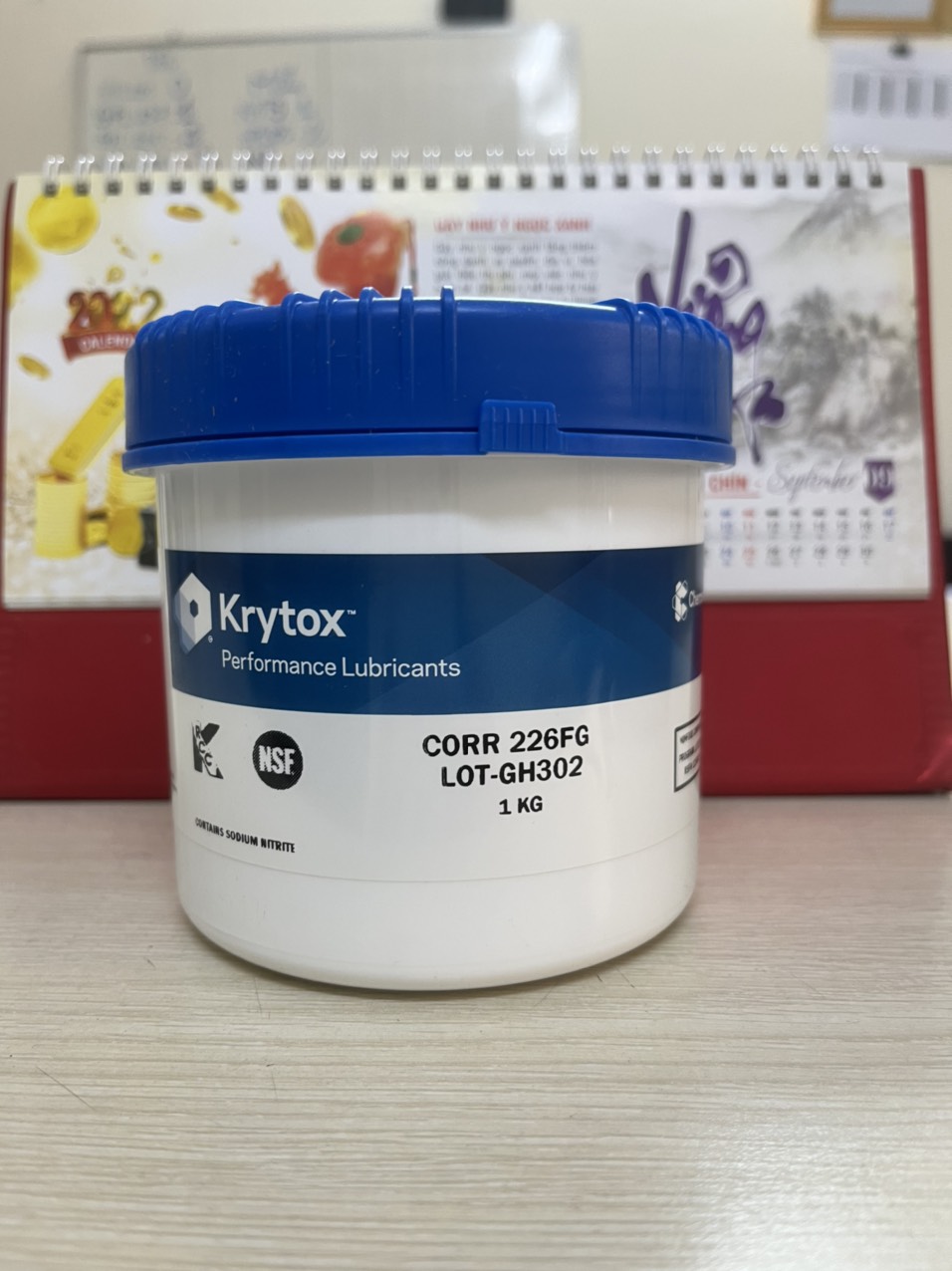 MỠ BÔI TRƠN CHEMOURS KRYTOX^TM CORR 226FG & 227FG ( NSF H-1 FOOD )