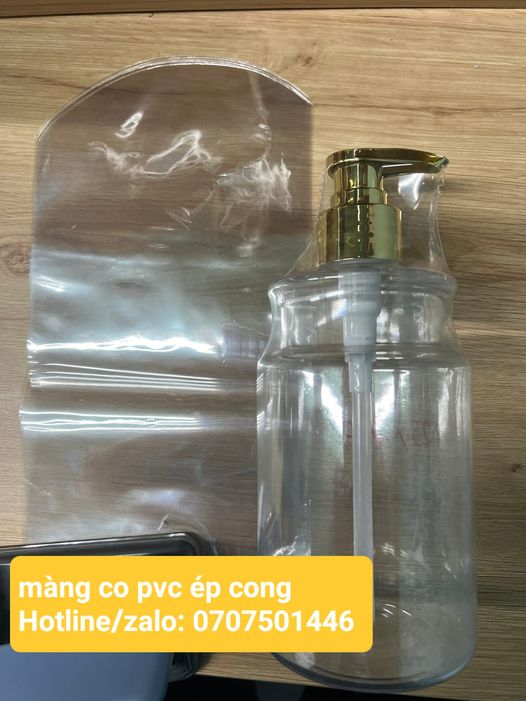 màng co pvc cắt ép cong bọc chai có vòi