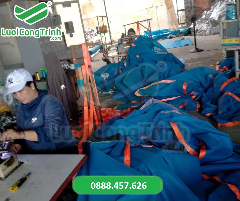 Gia Công Lưới PVC Lan Can, Gangform.....