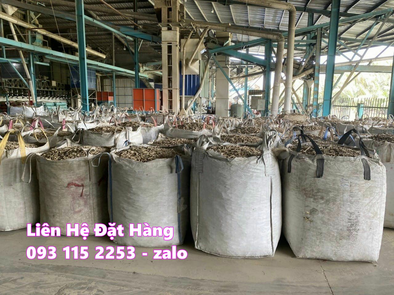 Bao jumbo chứa đựng hàng thành phảm và bán thành phẩm lưu kho, xuất