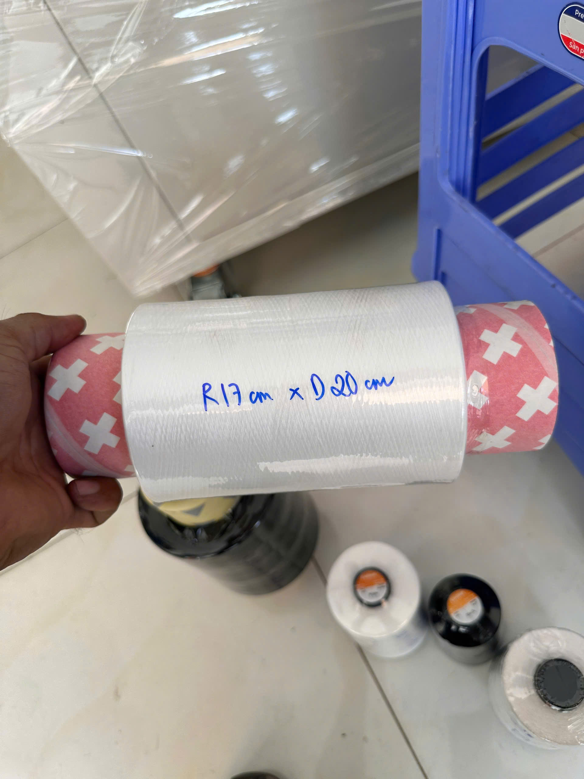 Màng co PVC bọc chỉ may, chỉ cuộn, chỉ lốc