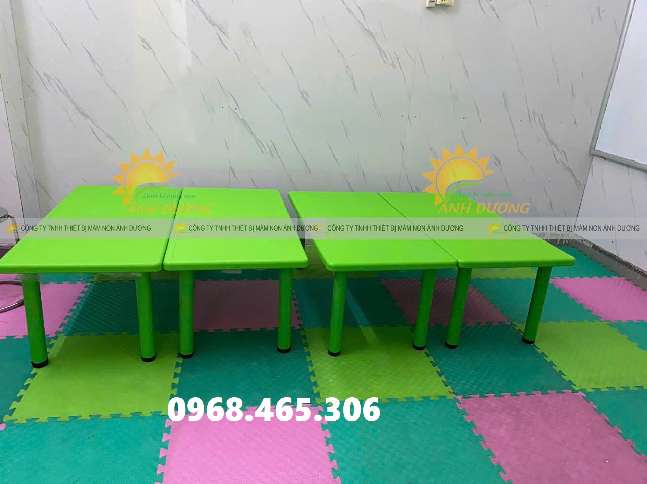 Bàn bán nguyệt mầm non, bàn oval mầm non nhập khẩu 4 màu