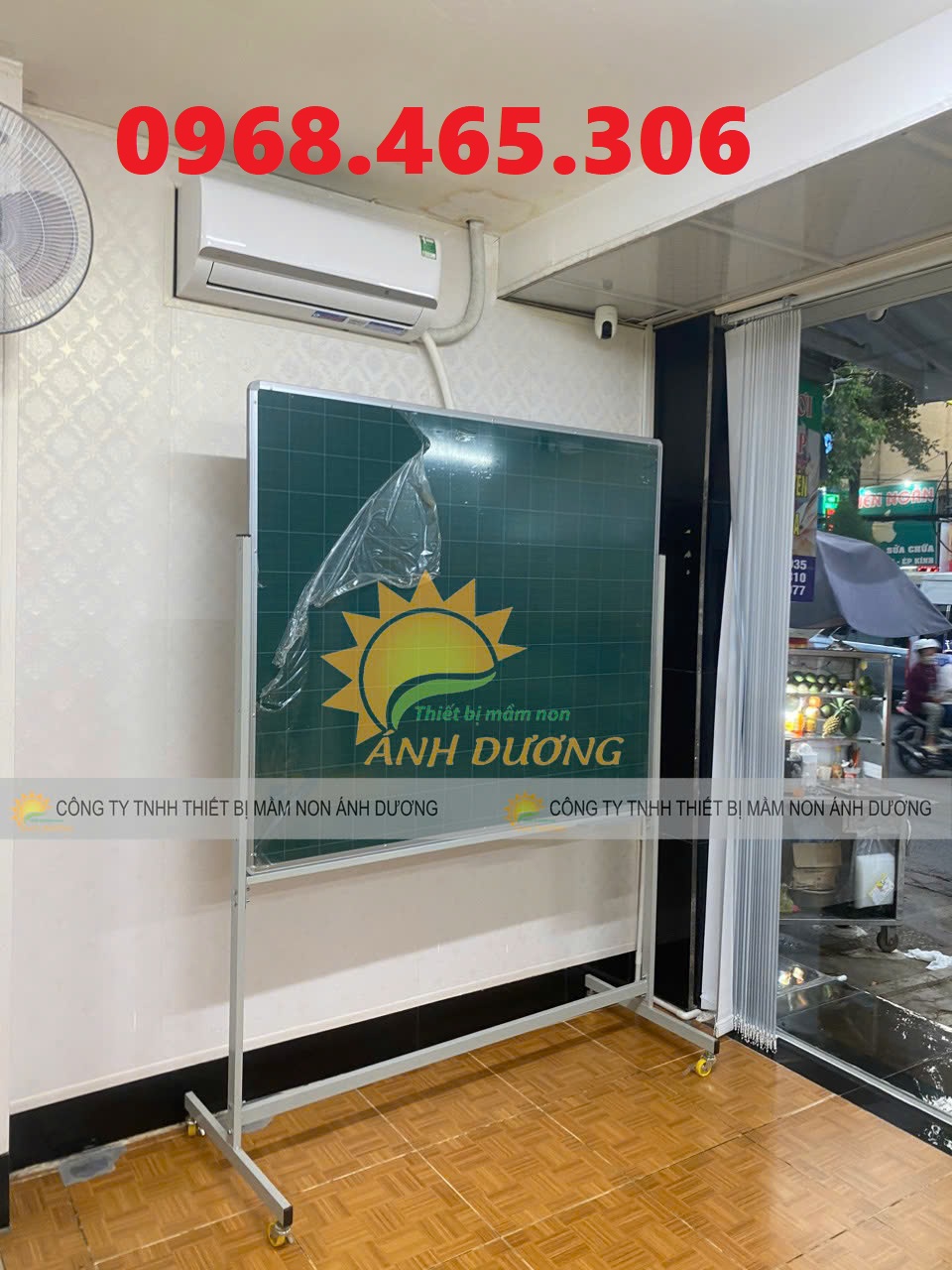 Bảng quay 2 mặt mầm non, bảng quay viết phấn mầm non