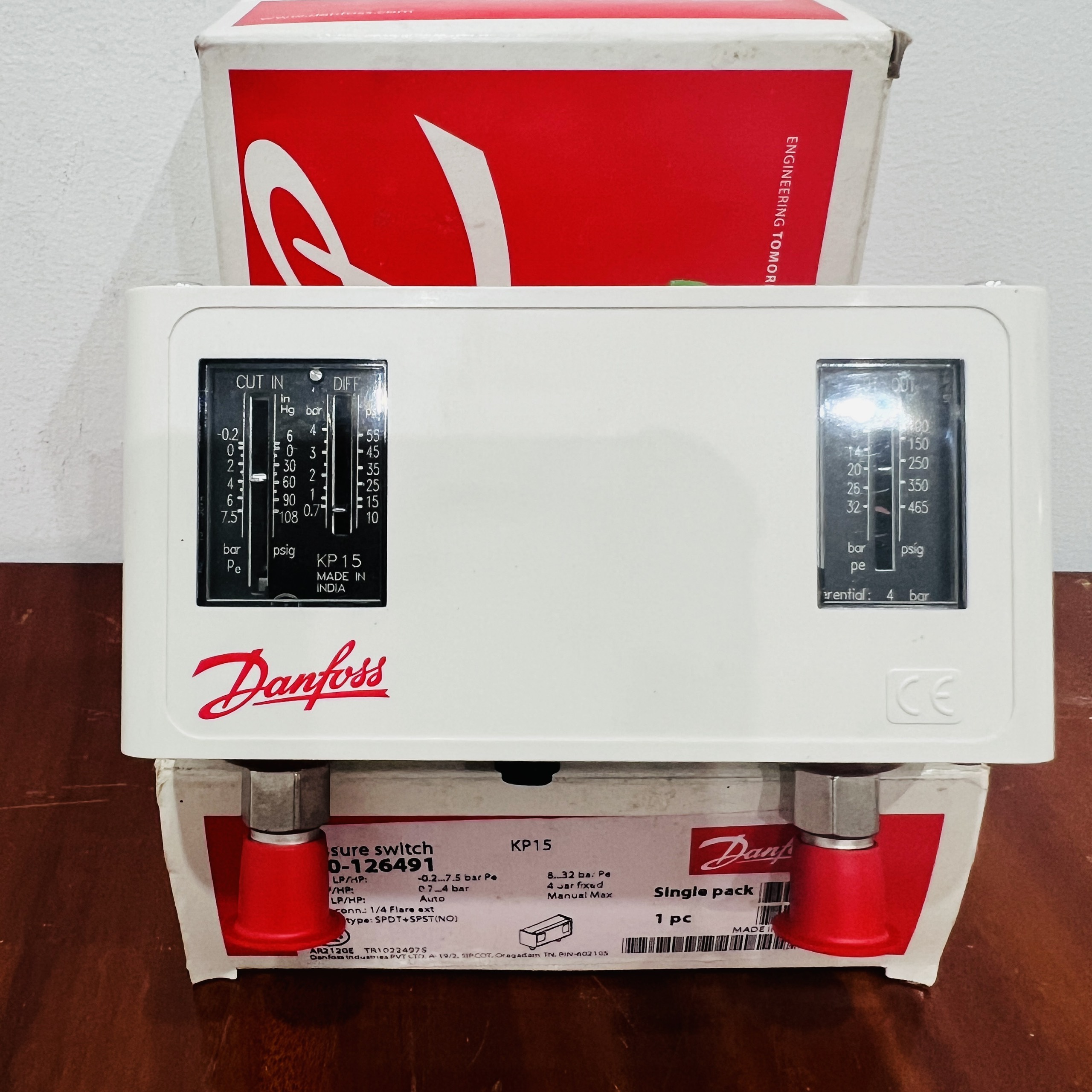 0911219479 cung cấp relay áp suất đôi danfoss , công tắc áp suất đôi