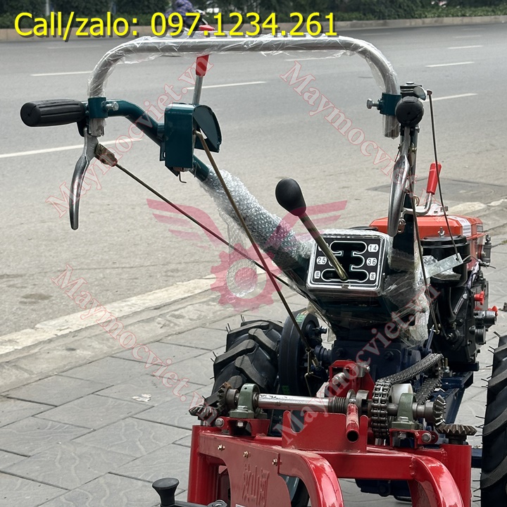 Máy thu hoạch lạc Turbo TBL2400 giá rẻ tại HN