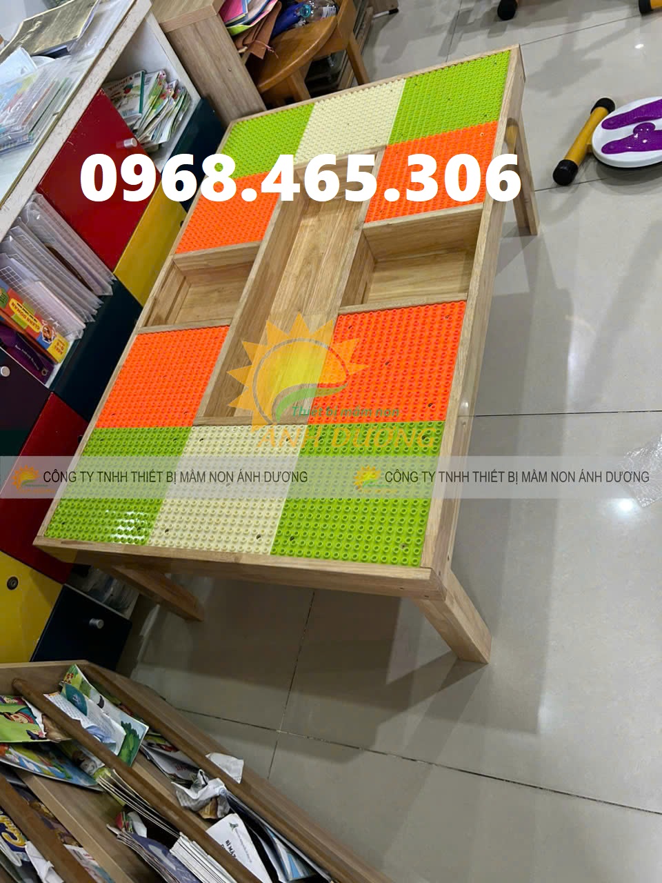 Bàn chơi lego trẻ em, tường lego trẻ em nhiều mẫu, bàn lego mầm non