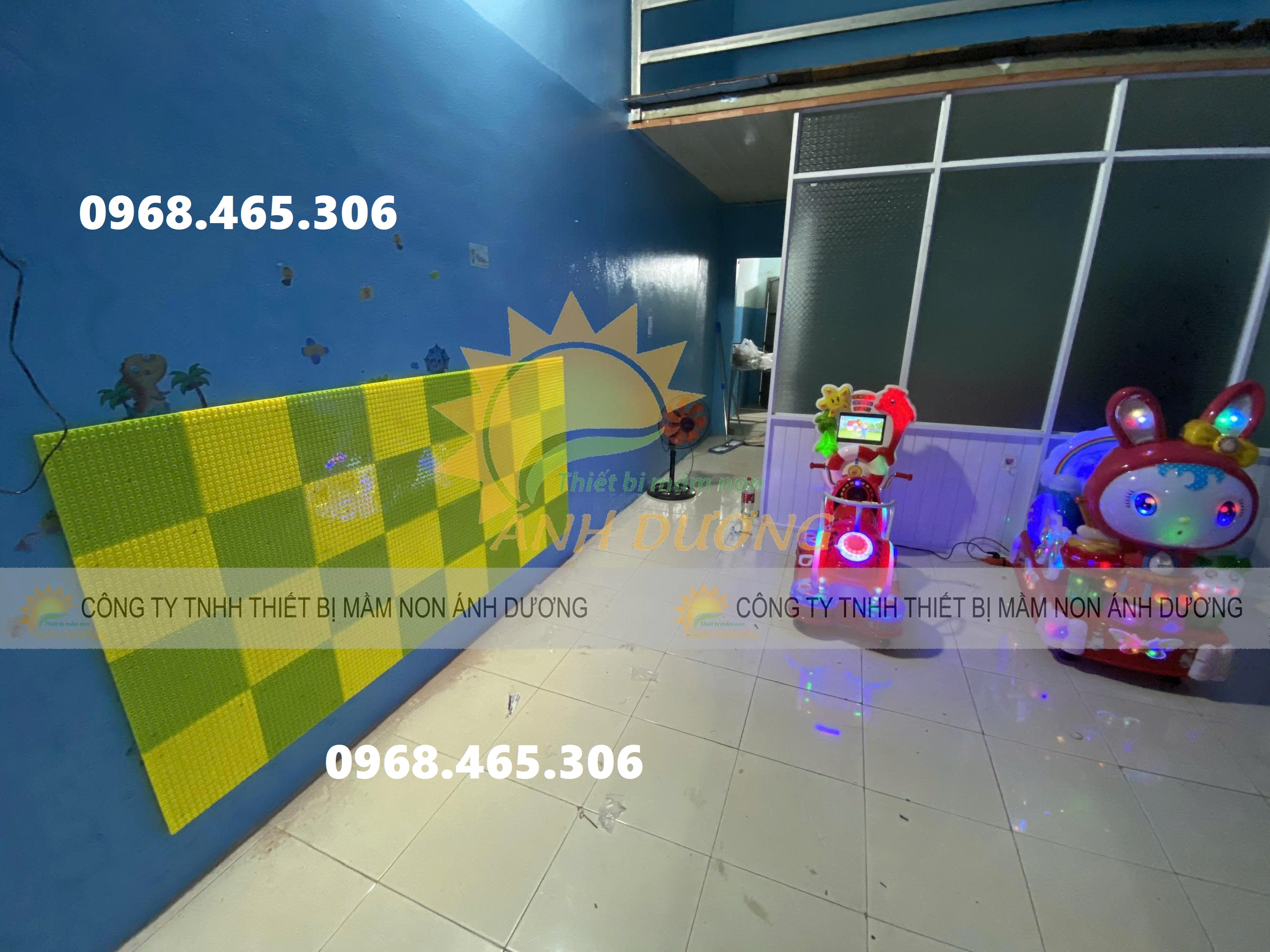 Bàn chơi lego trẻ em, tường lego trẻ em nhiều mẫu, bàn lego mầm non