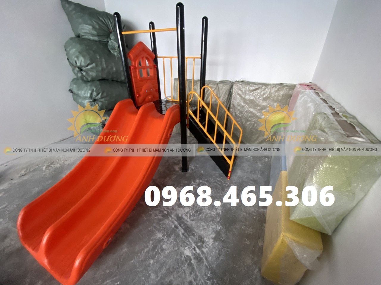 Cầu trượt trẻ em, cầu trượt mầm non nhập khẩu chất lượng cao