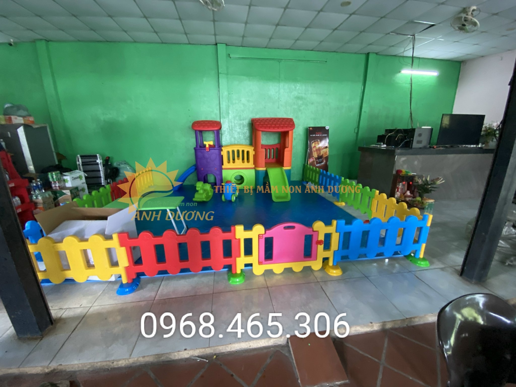 Hàng rào nhựa trẻ em, hàng rào chắn bằng nhựa nhiều màu nhập khẩu