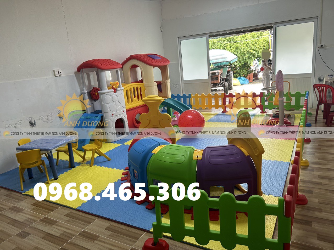 Hàng rào nhựa trẻ em, hàng rào chắn bằng nhựa nhiều màu nhập khẩu