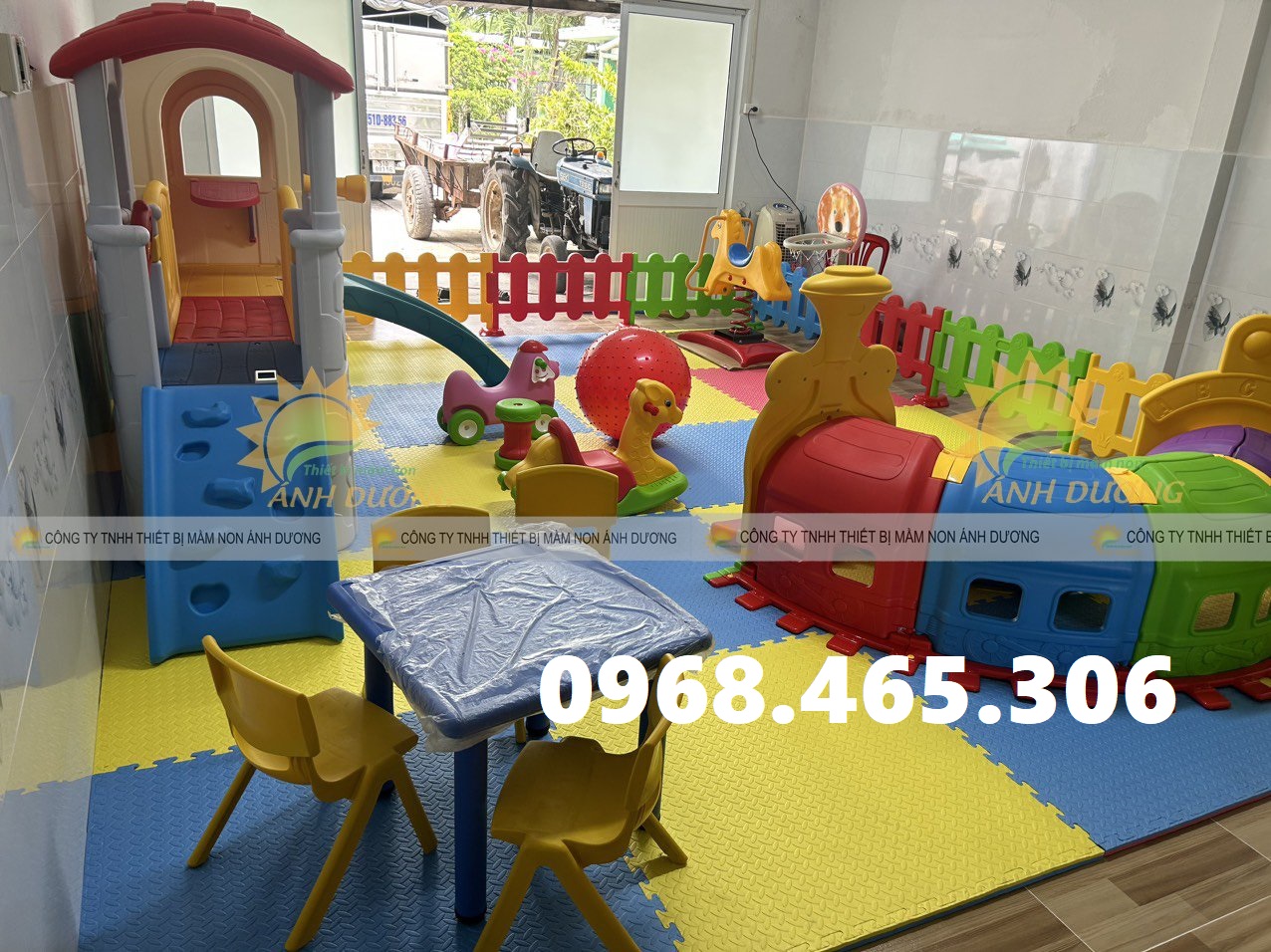 Hàng rào nhựa trẻ em, hàng rào chắn bằng nhựa nhiều màu nhập khẩu