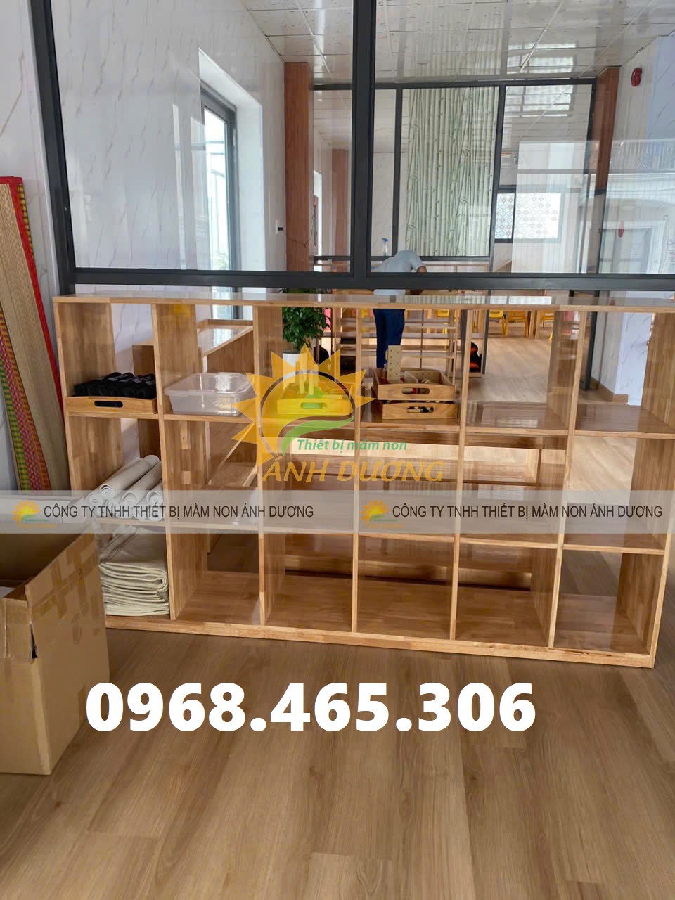 Tủ gỗ mầm non nhiều mẫu, tủ gỗ cao su mầm non giá rẻ