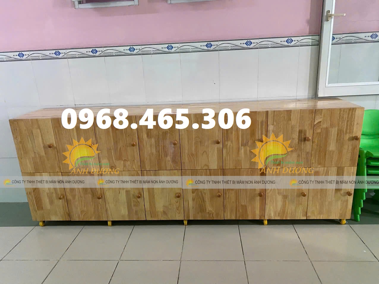 Tủ gỗ mầm non nhiều mẫu, tủ gỗ cao su mầm non giá rẻ