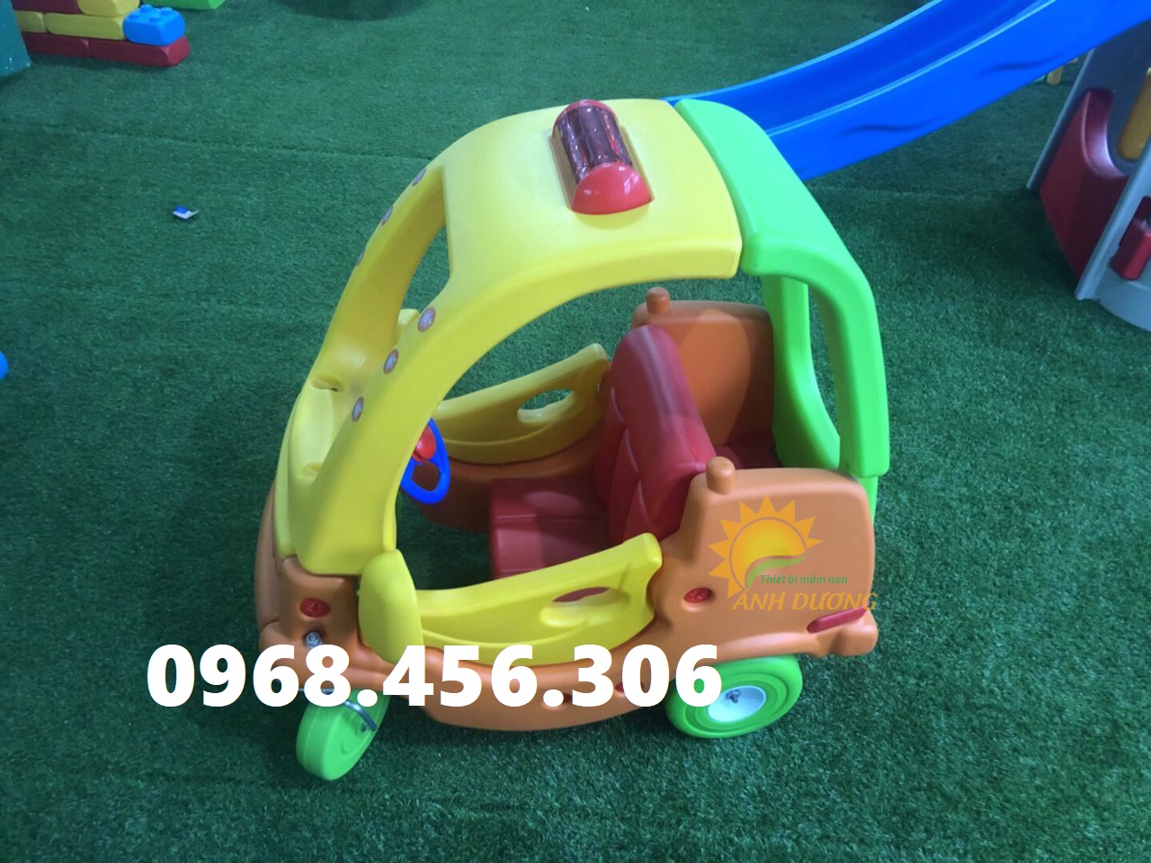 Xe chòi chân ô tô mái vòm trẻ em hàng nhập khẩu chất lượng cao