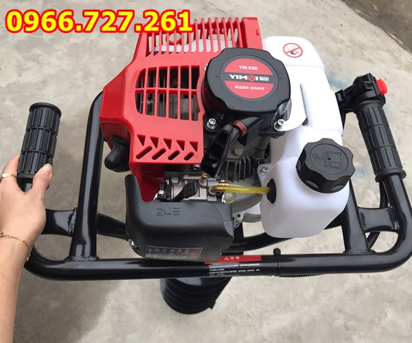 Máy khoan đất Yimoi cầm tay chạy xăng động cơ 2 thì