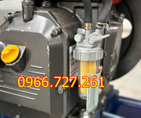 Máy xới đất chạy dầu dắt tay GN1 đầu nổ D15