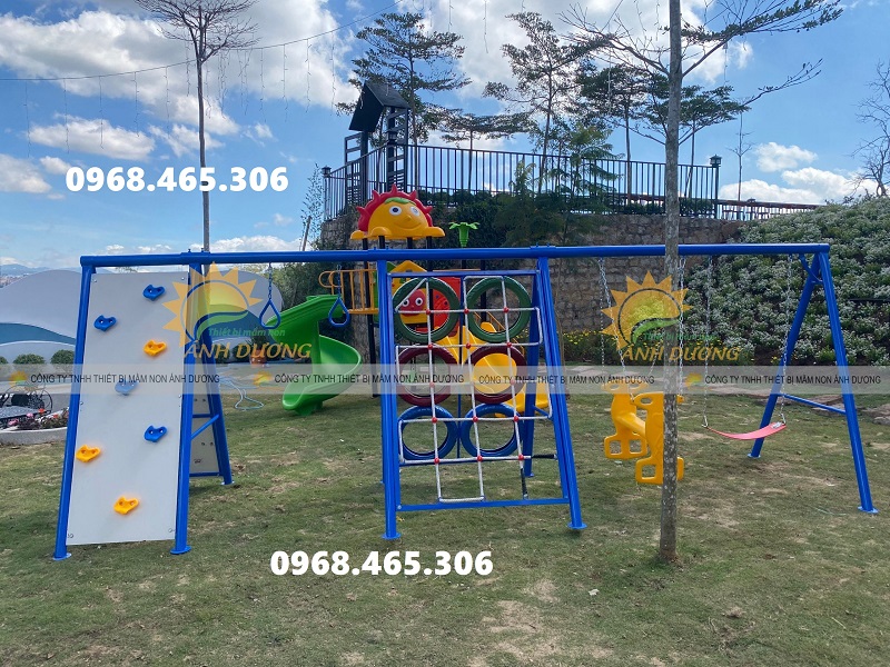 Thang leo vận động mầm non, thang leo trẻ em bằng sắt