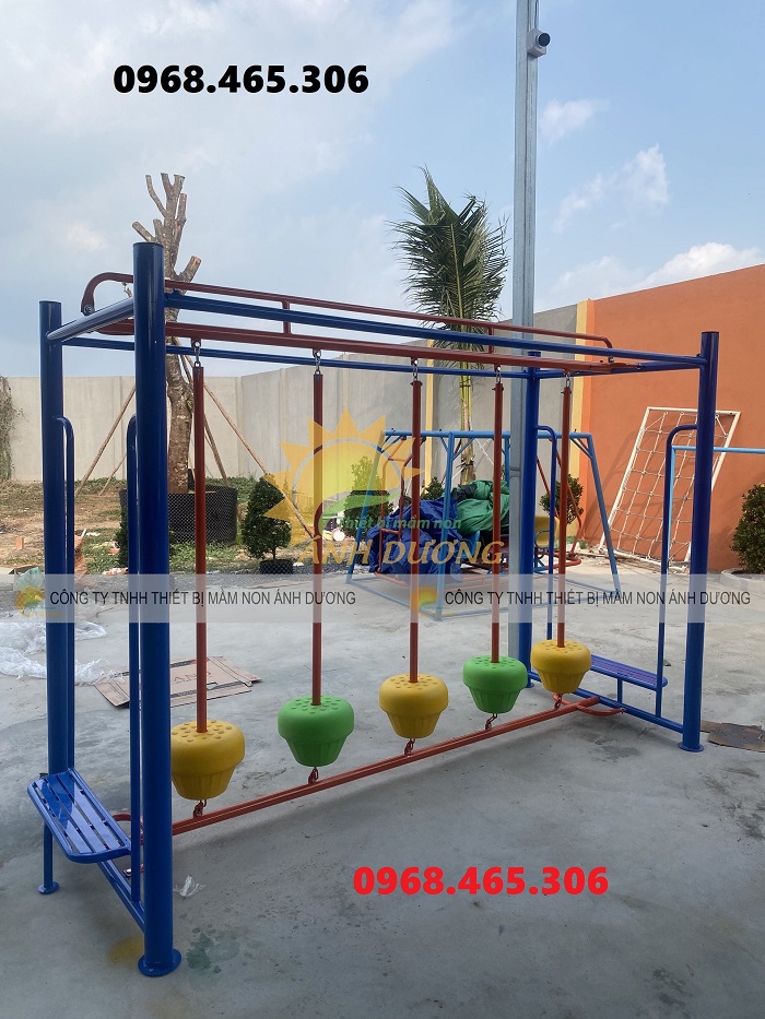 Thang leo vận động mầm non, thang leo trẻ em bằng sắt