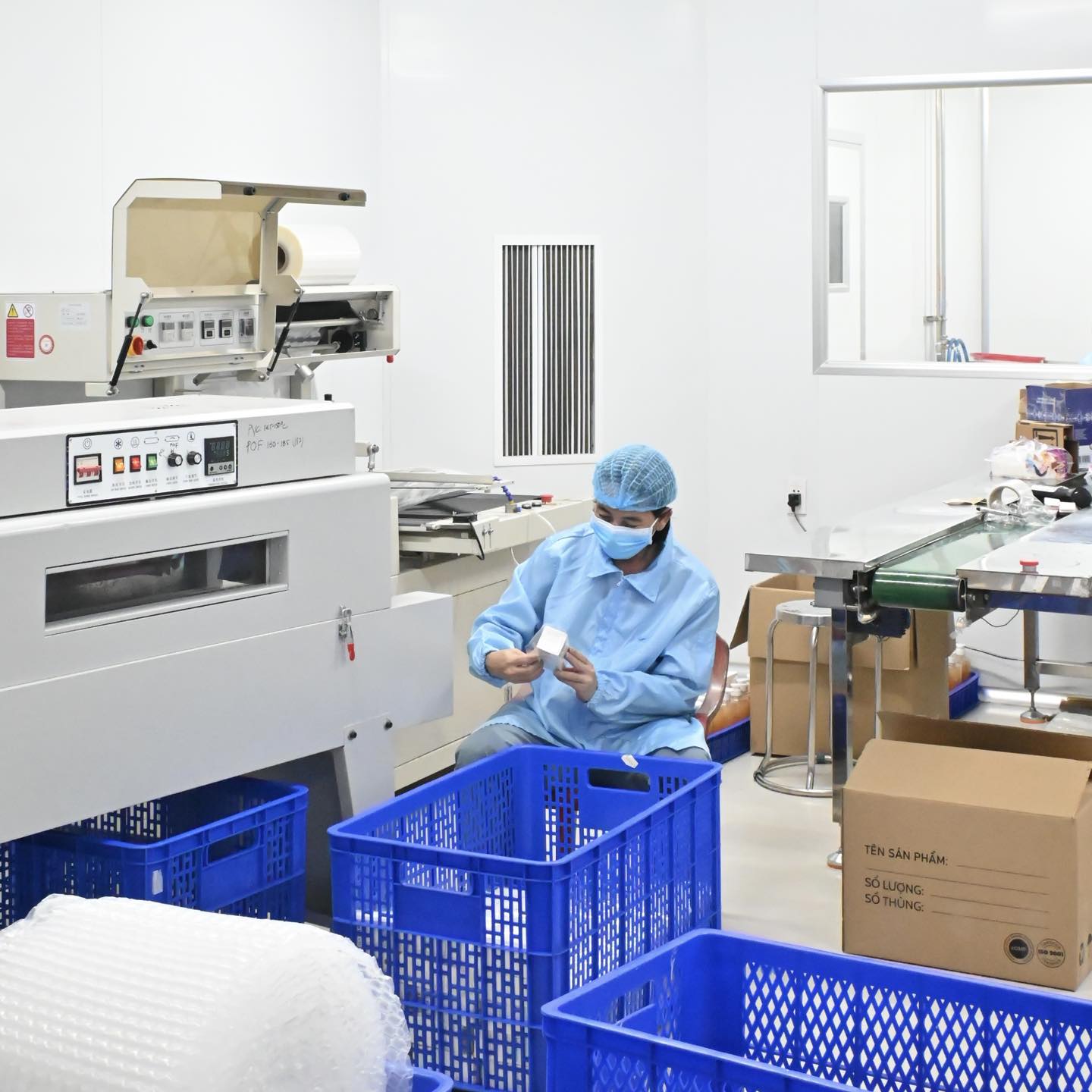 Máy bọc màng co tự động cho bộ đồ chơi xếp hình