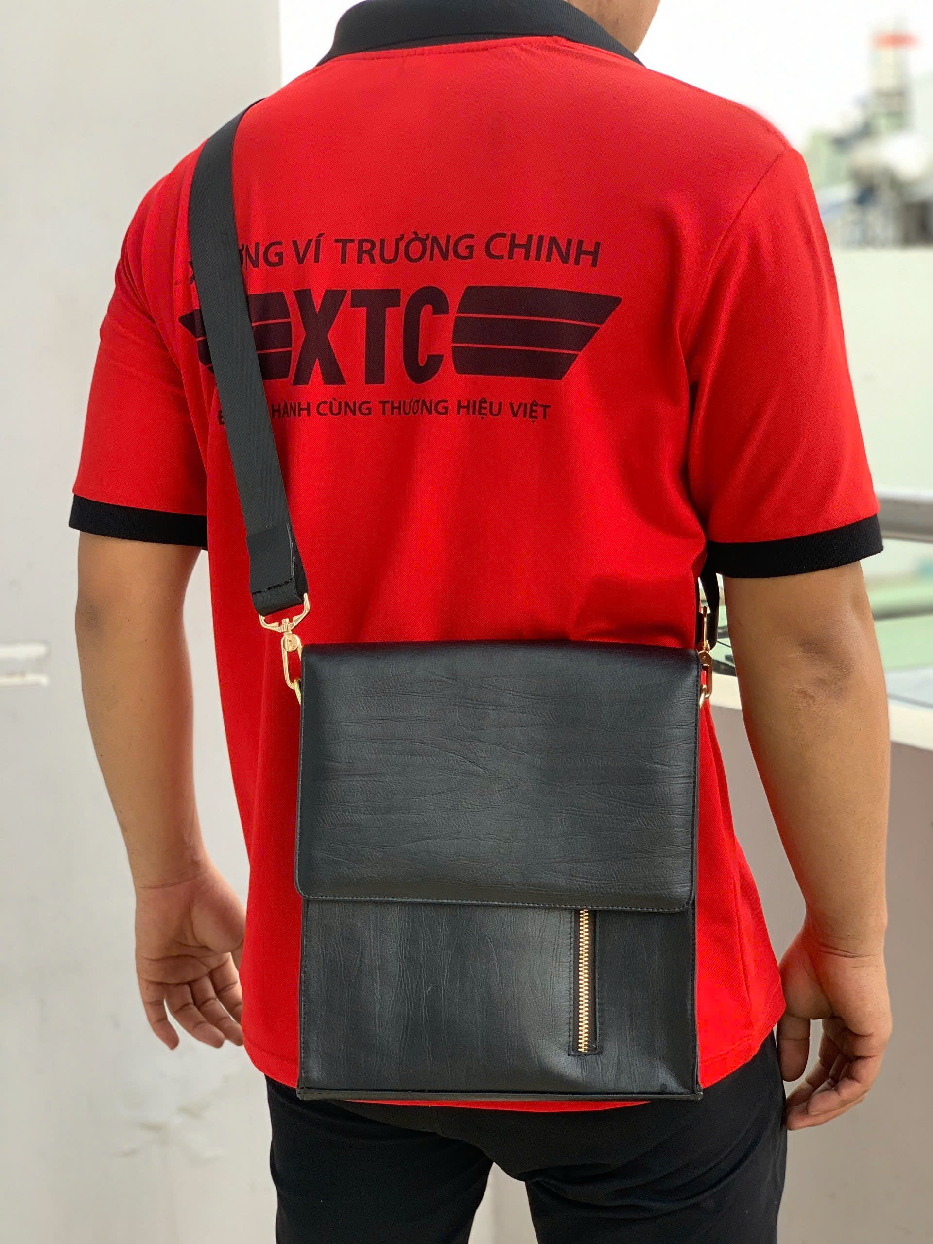 Kinh doanh cùng công ty thiết kế thời trang da thật XTC