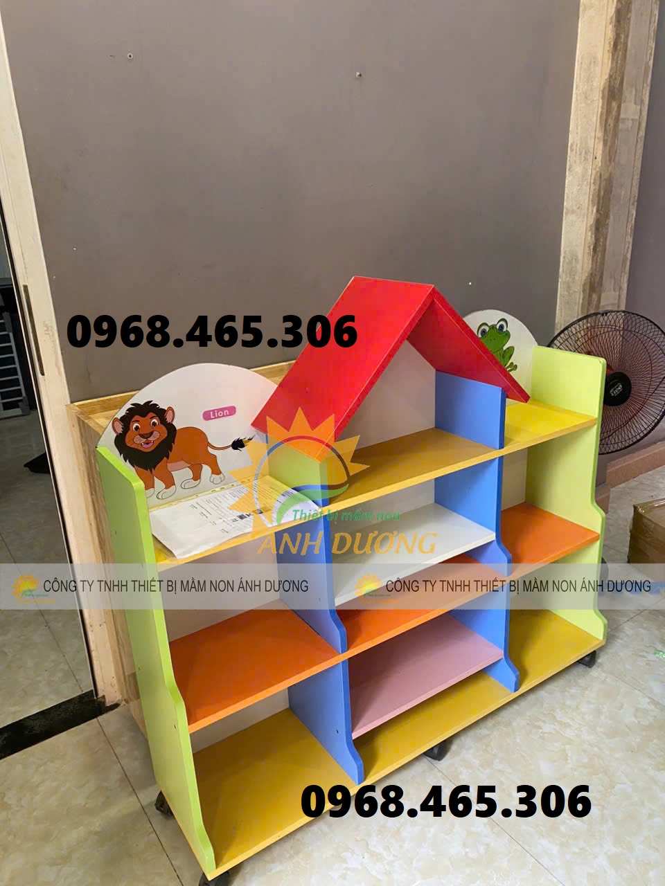 Kệ gỗ 3 tầng mầm non, kệ gỗ MDF mầm non nhiều mẫu đa dạng