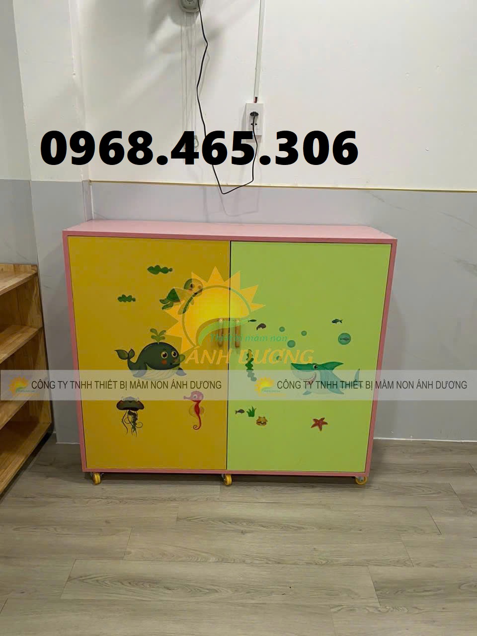 Tủ đựng chăn gối mầm non bằng gỗ, tủ gỗ nhà trẻ mẫu giáo