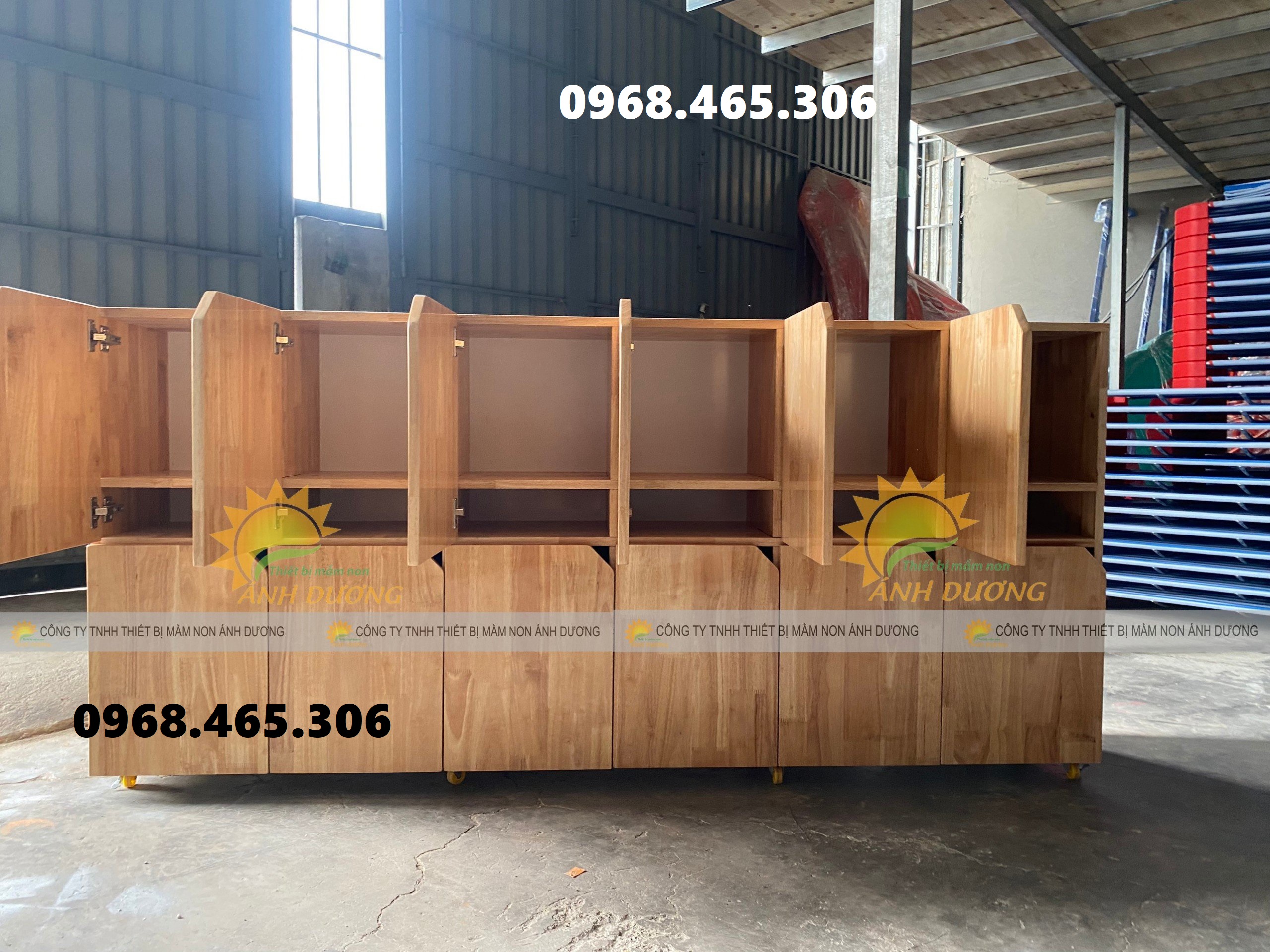 Tủ cặp dép mầm non, tủ đựng cặp mầm non bằng gỗ chất lượng cao