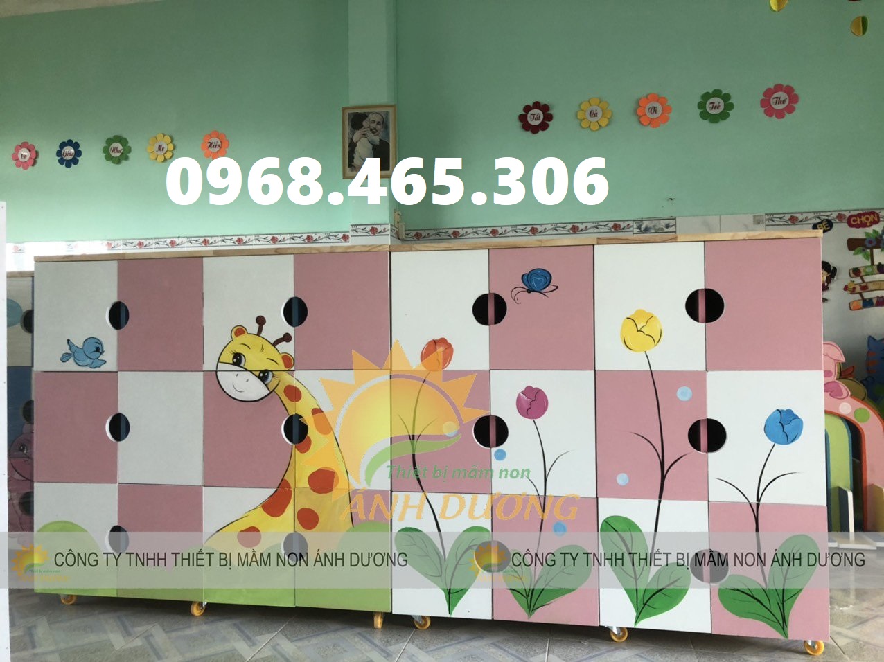 Kệ đựng cặp dép mầm non, tủ gỗ đựng cặp dép mầm non nhiều màu