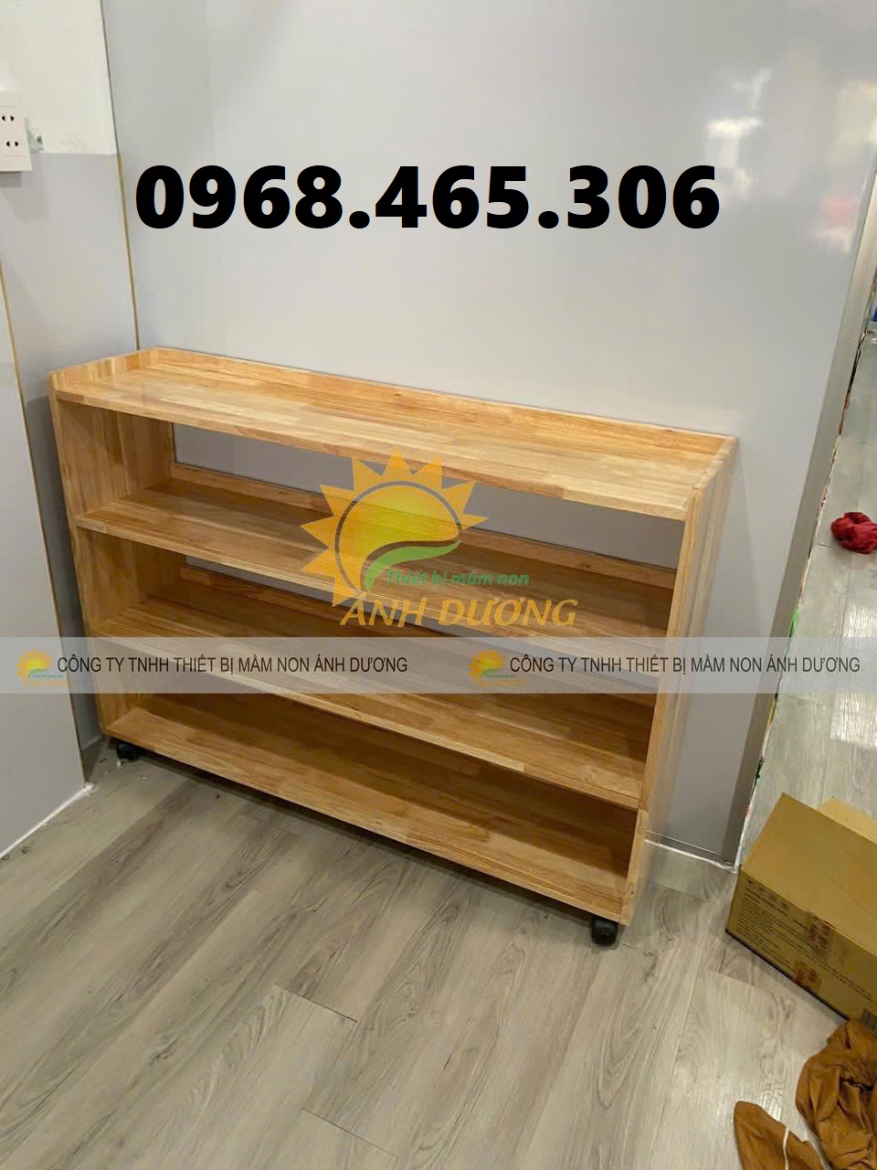 Kệ gỗ cao su mầm non, kệ gỗ 3 tầng mầm non, kệ gỗ nhà trẻ mẫu giáo