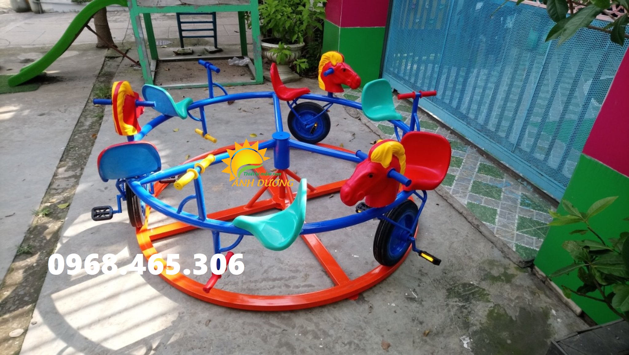 Đu quay đạp chân trẻ em, đu quay trên ray mầm non chất lượng cao