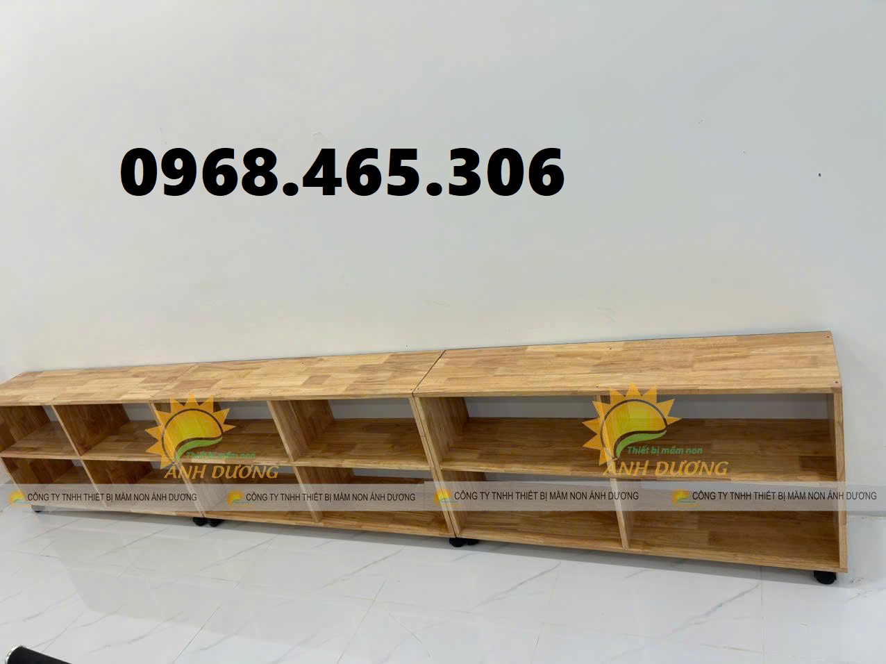 Kệ gỗ cao su mầm non, kệ gỗ 3 tầng mầm non, kệ mầm non mẫu giáo