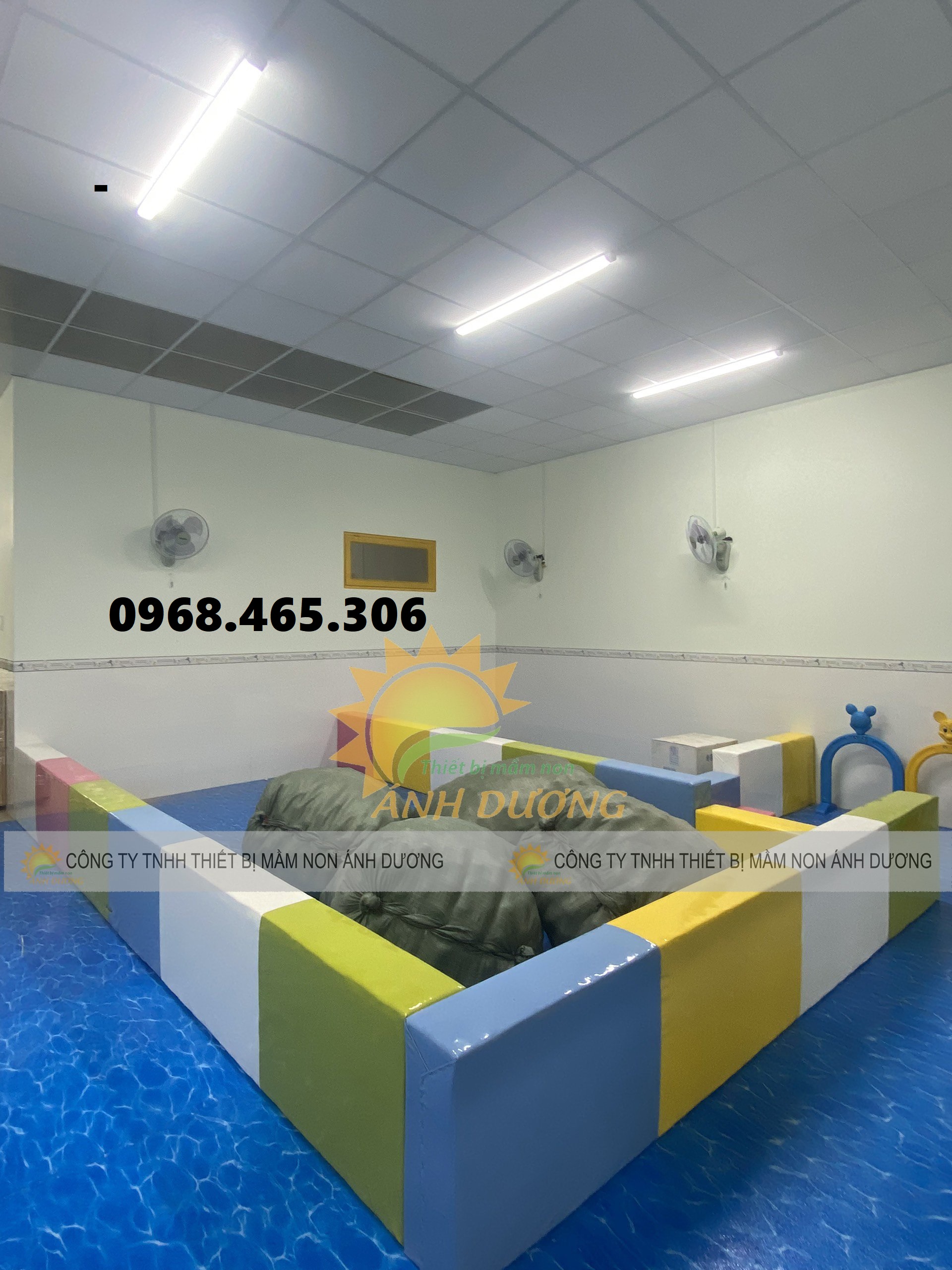 Khung quây bóng bọc da, khung vây banh trẻ em, khung nhà bóng cho bé