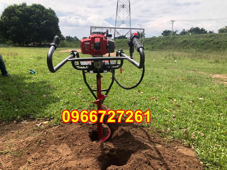 Máy khoan đất , đào hố trroongf cây có bánh xe di chuyển