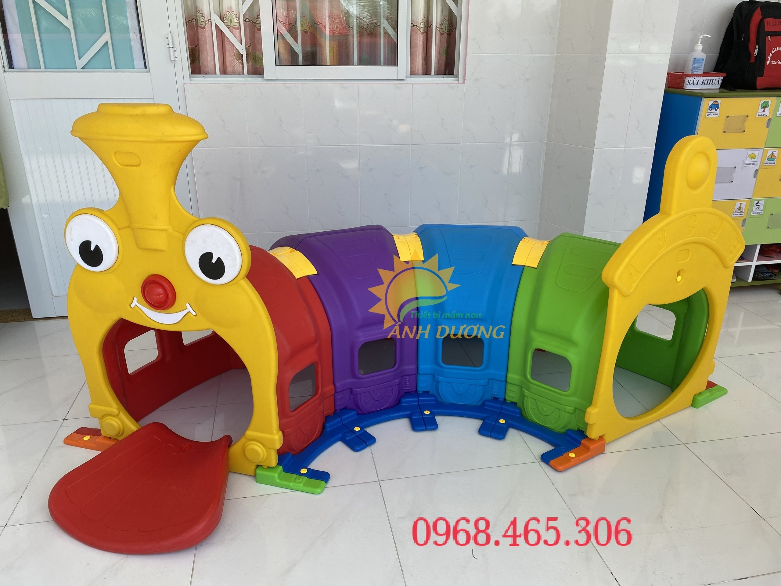 Hang chui tàu hỏa mầm non, hầm chui trẻ em bằng nhựa nhập khẩu