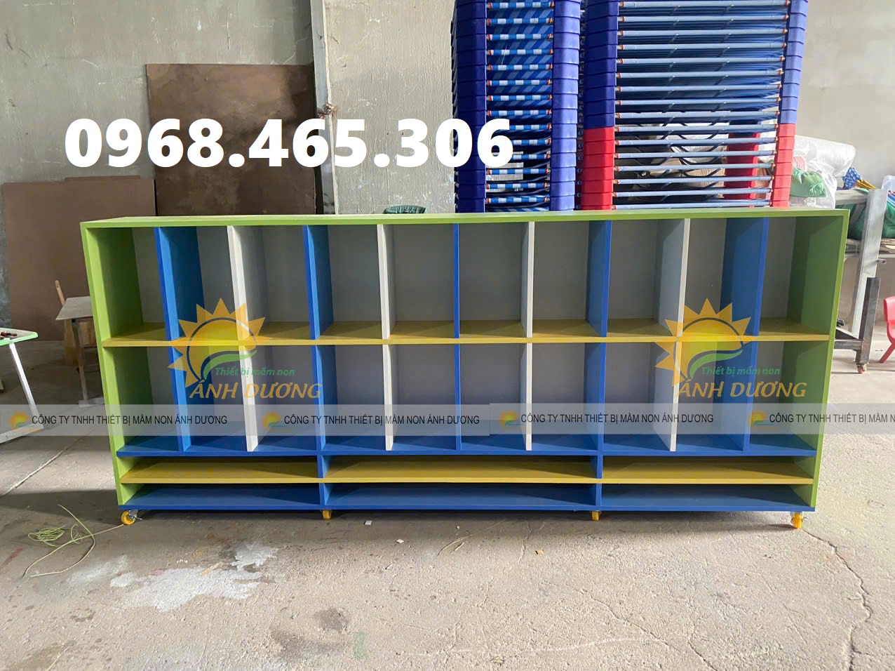 Tủ cặp dép mầm non, tủ gỗ đựng cặp mầm non, kệ đựng balo mầm non