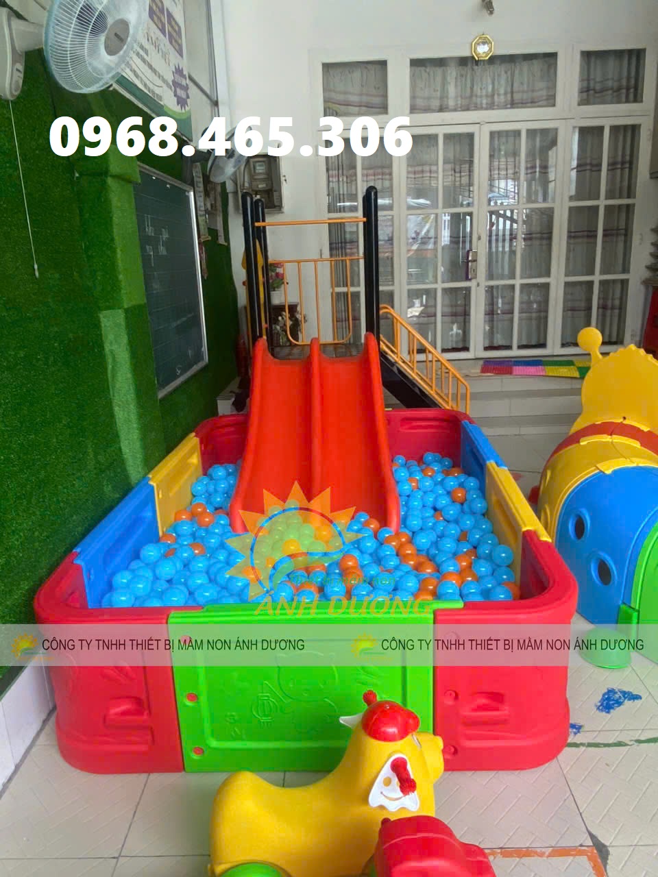 Nhà banh nhựa lắp ghép trẻ em, quây banh nhựa nhiều màu